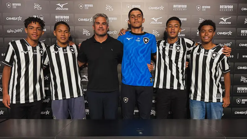 Botafogo sub-14: João Alexandre, Gabriel Tomazine, Bernardo Chagas, Alif Henrique, Nicolas da Silva e Augusto Oliveira | Outubro 2026