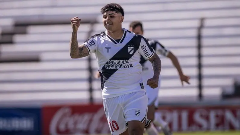 Mateo Peralta, meia do Danubio