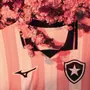 Veja as fotos da nova camisa 4 do Botafogo, com homenagem ao Outubro Rosa e referência à cultura japonesa