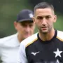 Após desconforto, Ziyech não será titular do Botafogo contra o Internacional