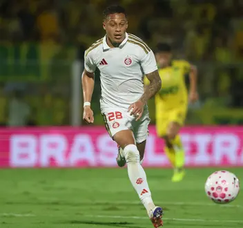 Inter é derrotado pelo Mirassol, e Botafogo segue quatro pontos acima do Z-4; Colorado tem quatro suspensos para pegar o Glorioso