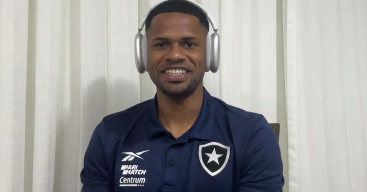 Junior Santos confirma su búsqueda por otros clubes, pero dice estar centrado en Botafogo: “Quiero quedarme y el club me quiere”