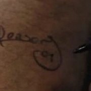 Youtuber ganha surpresa de Jefferson e tatua autógrafo do ídolo na perna. Veja vídeo!
