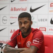 Revelado pelo Botafogo, Emerson Santos é relacionado e pode estrear pelo Internacional