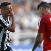 Botafogo tenta quebrar tabu de quase cinco anos sem vencer o Internacional no Nilton Santos