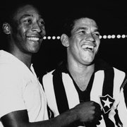 Eterno feiticeiro: Santos e Pelé prestam homenagem a Garrincha, maior ídolo do Botafogo