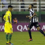 Alex Santana relembra golaço pelo Botafogo contra o Defensa y Justiça e brinca: ‘O gol que Pelé não fez’