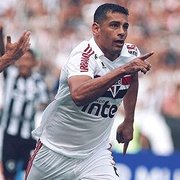 Botafogo consegue investidor e está perto de contratar Diego Souza