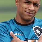 Arnaldo se despede da Ponte Preta, diz ter 4 meses de salários atrasados no Botafogo e tem futuro indefinido