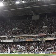 À espera de Yaya Touré, Botafogo chega aos 30 mil sócios-torcedores