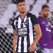 Comentarista elogia empenho de Pedro Raul na estreia do Botafogo titular em 2020: &#8216;É chato uma quantidade&#8217;