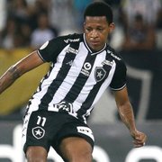 Saídas: Botafogo terá de negociar valor da rescisão de Carli e ficará com 42,5% dos direitos de Bochecha
