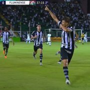 Após revelar torcer pelo Botafogo, zagueiro decide em vitória do Figueirense sobre o Fluminense na Copa do Brasil