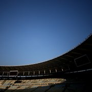 Witzel sanciona lei que cria campanha contra assédio sexual nos estádios
