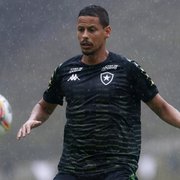 Sem espaço no Botafogo, Fernandes interessa a clubes do Brasil e dos Estados Unidos
