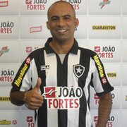 Lembra dele? Alexandre Oliveira: o &#8216;sheik&#8217; de apenas um gol no Botafogo