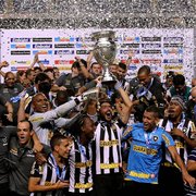 Há 8 anos, Botafogo era campeão da Taça Rio com dois gols de Loco Abreu e &#8216;assistência&#8217; de gandula
