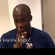 Será? Alvo do Botafogo, Yaya Touré é anunciado como reforço por candidato do Vasco e diz: &#8216;Vejo vocês logo&#8217;