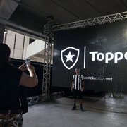 Botafogo cobra da Topper R$ 685 mil na Justiça por dívidas de royalties na venda de camisas