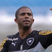 Júnior César penhora mais de R$ 300 mil do Botafogo na Justiça