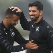 Emiliano Díaz diz que virou botafoguense: &#8216;Peço que a torcida do Botafogo se una porque o time vai dar a vida&#8217;