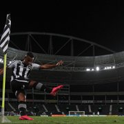 Botafogo: padre irá ao Estádio Nilton Santos benzer e levar bons fluidos