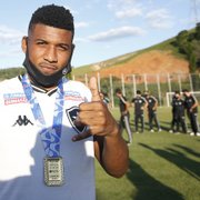 Campeão no sub-20, Rhuan fala sobre críticas da torcida do Botafogo e afirma: ‘Esse momento vai mudar’
