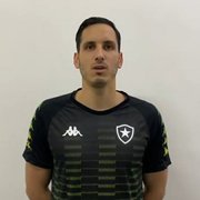 Como parte de acordo com STJD, Gatito, do Botafogo, faz vídeo pedindo desculpas por chute no VAR
