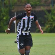 Fora do Botafogo, zagueiro Wesley recebeu sondagens de Grêmio e Bahia