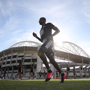 Botafogo vai pagar R$ 1,7 milhão a Kalou em cinco prestações e economizará mais de R$ 4 milhões