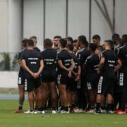 Cinco contratos acabam, mas elenco do Botafogo segue inchado à espera de reforços; veja situação atual