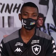 Kanu faz apelo ao torcedor do Botafogo: ‘Acreditem na reconstrução, na comissão e nos jogadores’