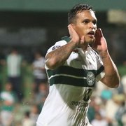 Negociação do Botafogo por atacante Robson, do Coritiba, esfria