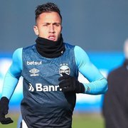 Matheus Frizzo finaliza exames e aguarda documentação do Grêmio para ser anunciado pelo Botafogo