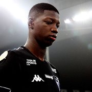 Sinval vê erro de Matheus Babi em saída: 'Ia se tornar jogador de verdade no Botafogo'