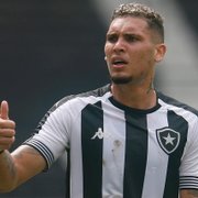 Agente de Rafael Navarro confirma conversas por renovação com Botafogo e revela sondagens do Brasil e de fora
