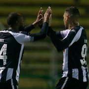Ainda longe de ser brilhante, vitória é importante para Botafogo retomar confiança