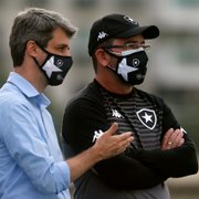 Diretor confirma permanência de Enderson no Botafogo e exalta: 'Completamente engajado com o projeto do Durcesio'