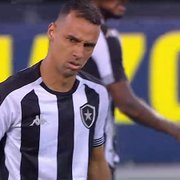 Suspenso, Gilvan desfalca Botafogo contra Brusque; Lucas Mezenga deve estrear