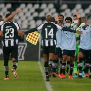 Comentarista: &#8216;A sorte agora está do lado do Botafogo na Série B&#8217;; René Simões se impressiona com Chay