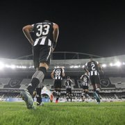 Série B tem dez clubes na briga por G4; Botafogo tem 26,5% chances de subir, dizem matemáticos