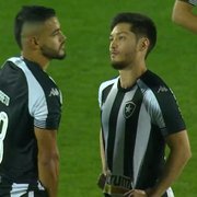 Técnico do Botafogo explica ‘barração’ de Pedro Castro e exalta opções: ‘Estamos bem servidos nesse setor’