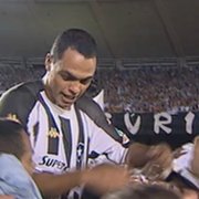 Dodô se derrete pelo Botafogo: 'É o time da minha vida, o que mais amei jogar'
