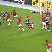 Dois pênaltis não marcados e uma não expulsão: Botafogo é garfado pela arbitragem contra Brasil-RS