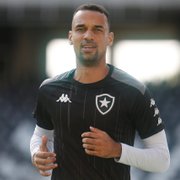 Por cláusula contratual de acesso, Gilvan deve renovar com o Botafogo até o fim de 2022