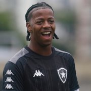 Ênio celebra dois títulos no mesmo fim de semana no Botafogo e planeja mais chances em 2022
