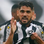 Seleção? Líder de assistências, Daniel Borges responde: ‘Estou no Botafogo e tenho direito de sonhar com tudo’
