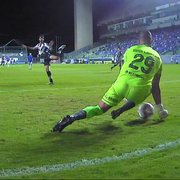 Botafogo vê o criticado Diego Loureiro segurar o Cruzeiro, mas ataque deixa a desejar
