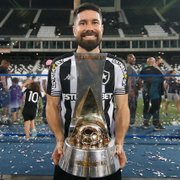 De saída, Ricardinho exalta Enderson e mostra gratidão ao Botafogo: ‘Foi um ano diferente e muito bom’