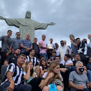 Com campeões presentes, Botafogo é homenageado no Cristo Redentor